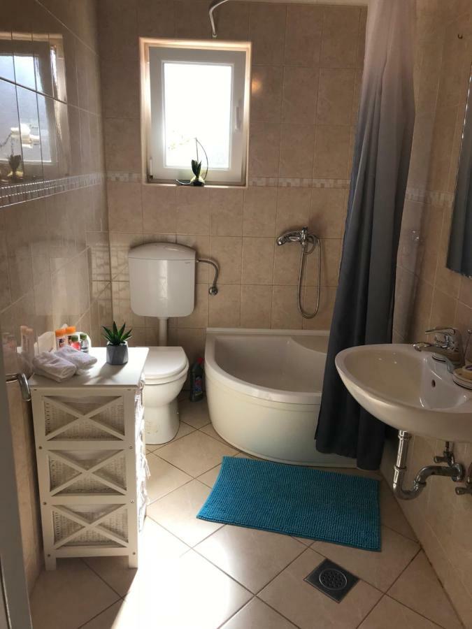 Apartments Angela Primošten Extérieur photo