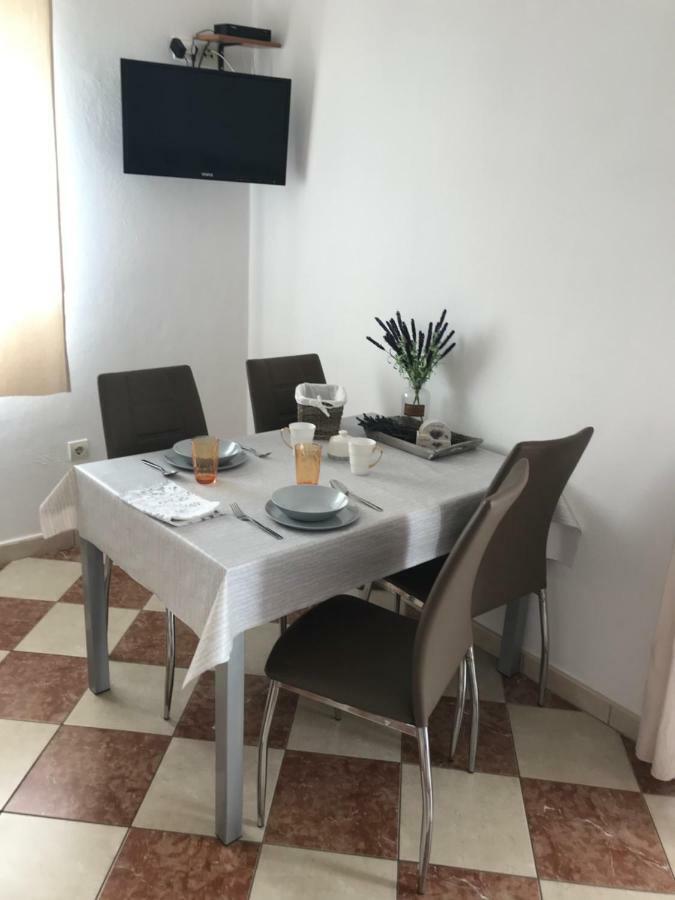 Apartments Angela Primošten Extérieur photo